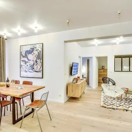 Central & Stylish Renovated Parisian Apt / 6-8 Guests-2